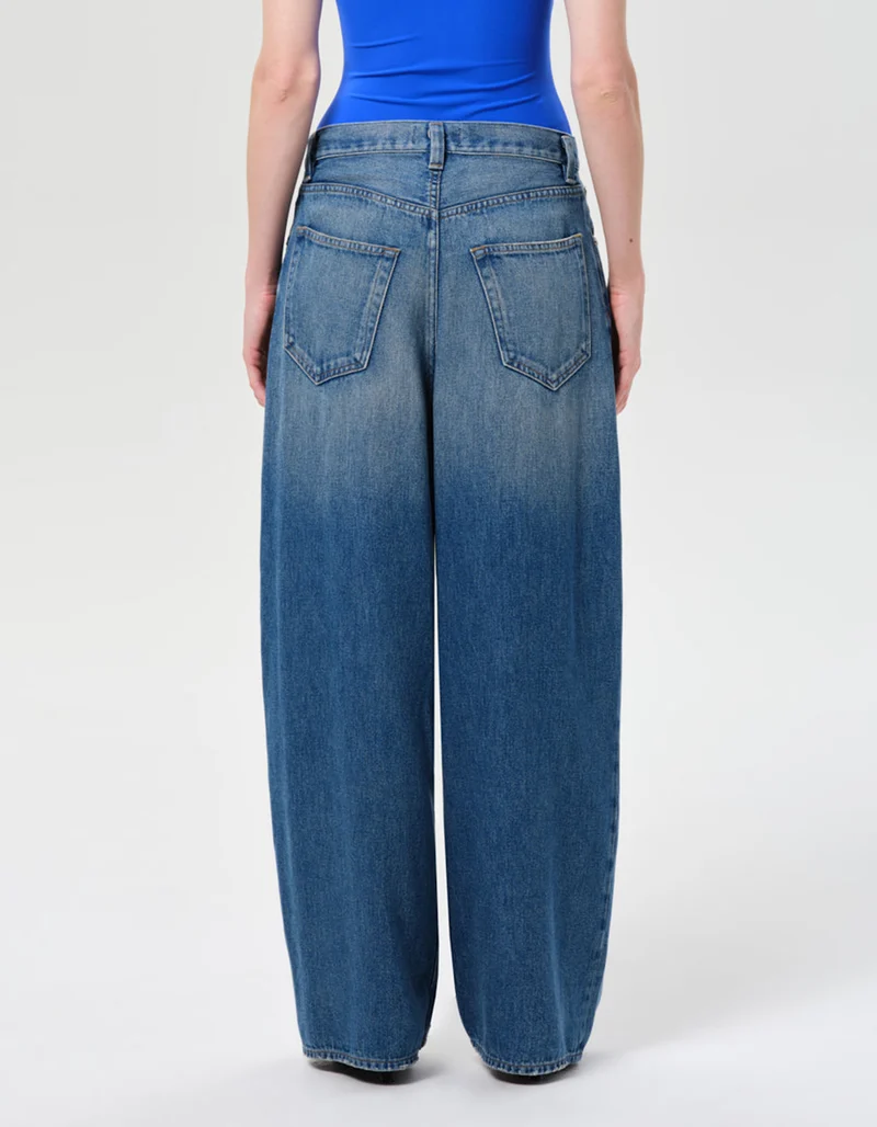 Wide-Leg Baggy-Jeans Flyweight
