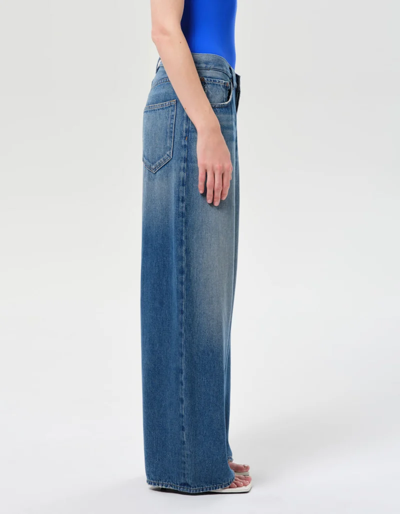 Wide-Leg Baggy-Jeans Flyweight