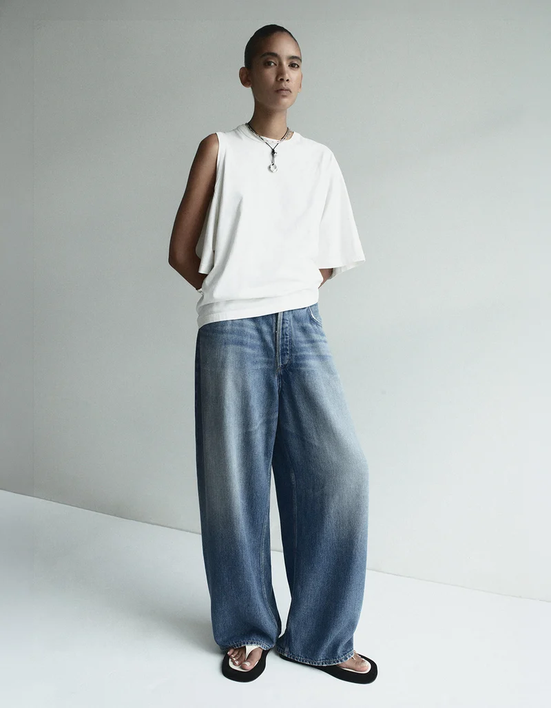 Wide-Leg Baggy-Jeans Flyweight