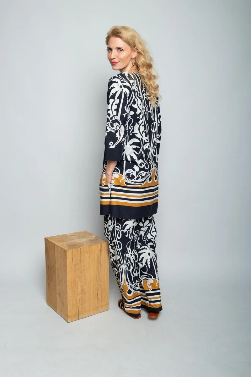 Emily Van Den Bergh Damenbluse in der Farbe black white cognac