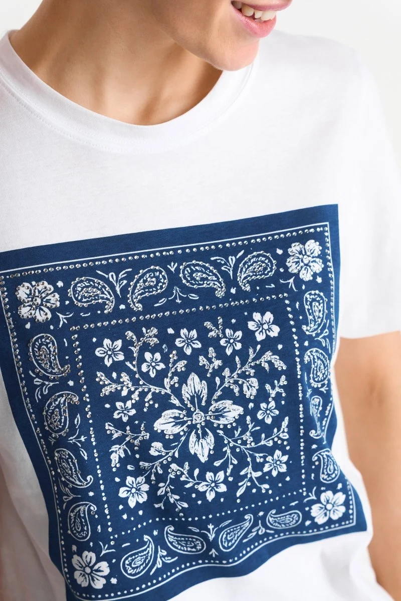 Rich & Royal Damen T-Shirt mit Bandana-Print in white