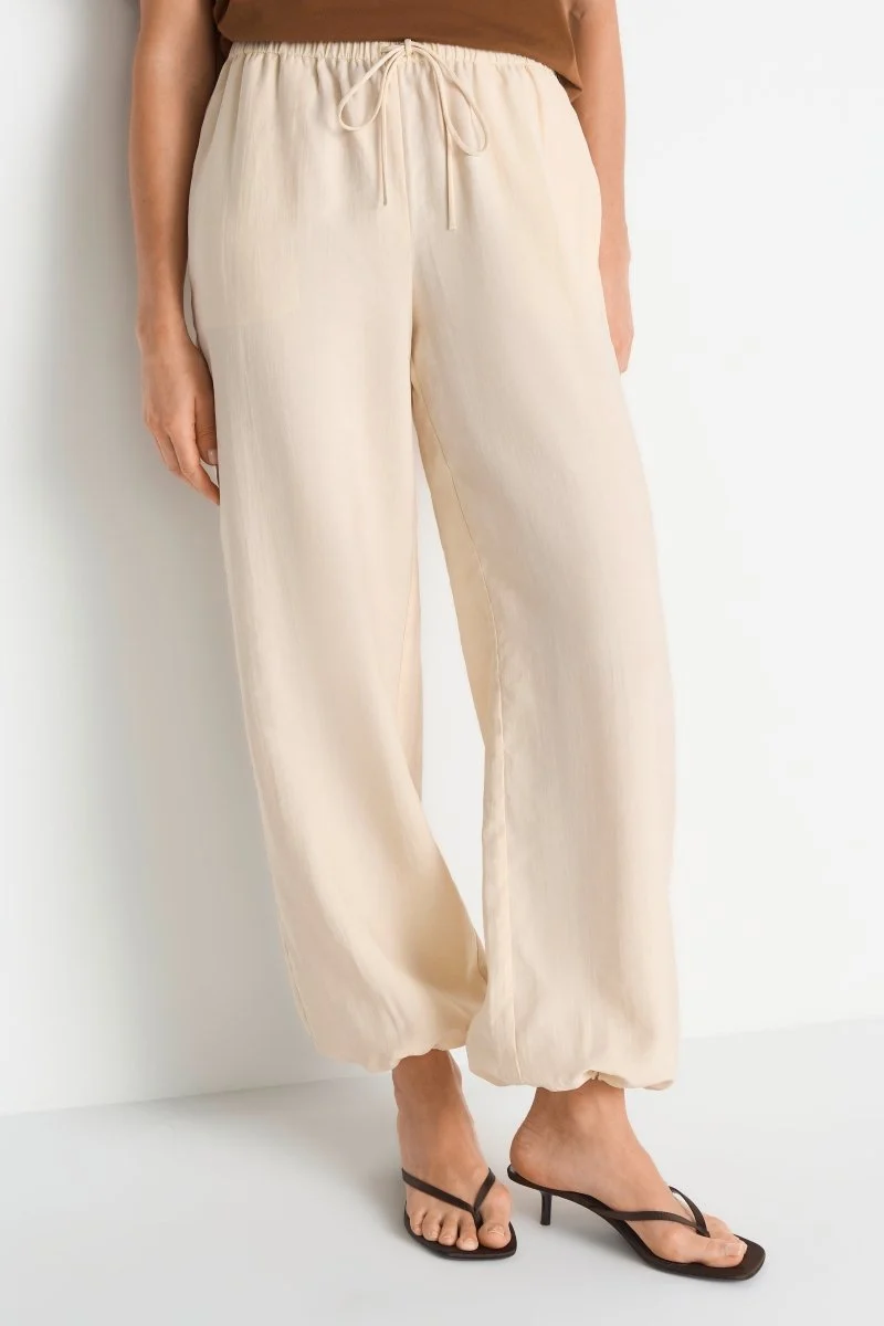 Rich & Royal Bazaar pants in der Farbe white stone