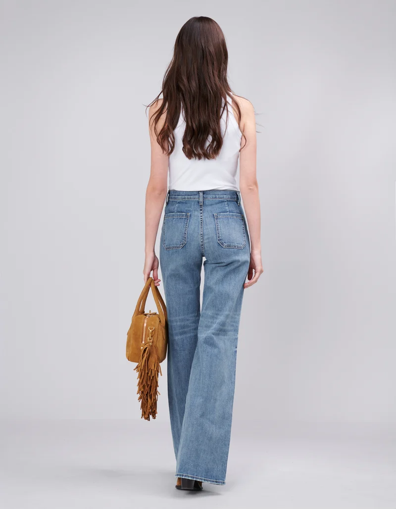 Flare-Leg Jeans Florence mit aufgesetzten Taschen