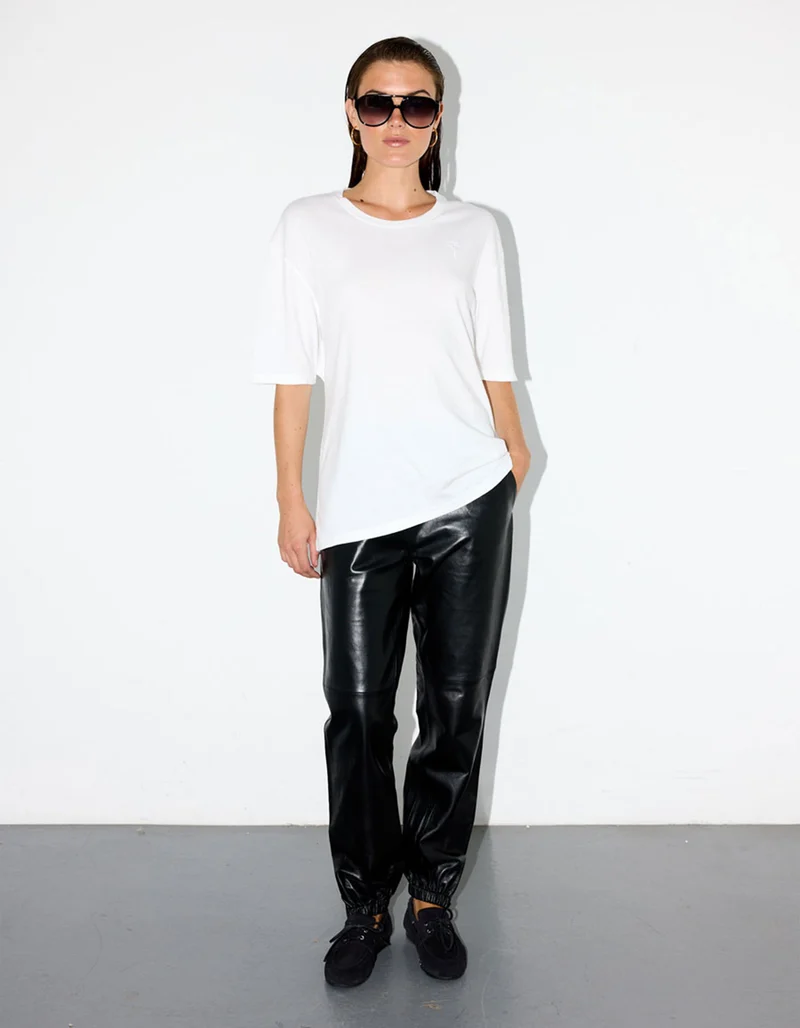 T-Shirt Cardi mit rückseitigen Cut-Out