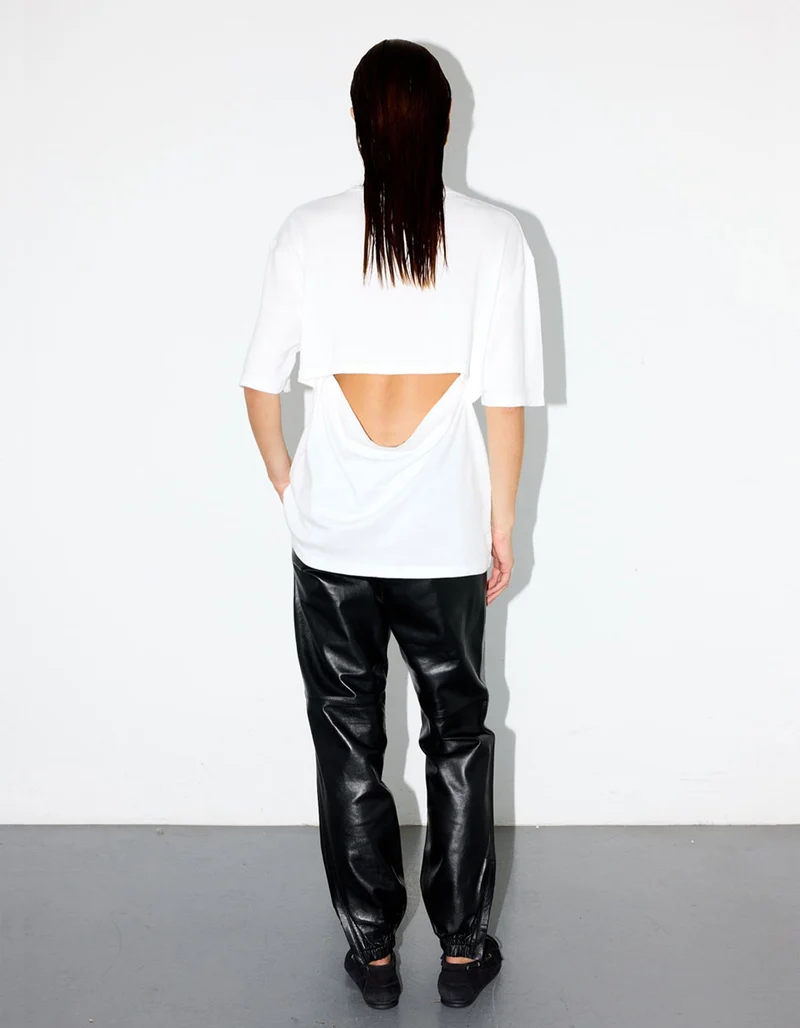 T-Shirt Cardi mit rückseitigen Cut-Out
