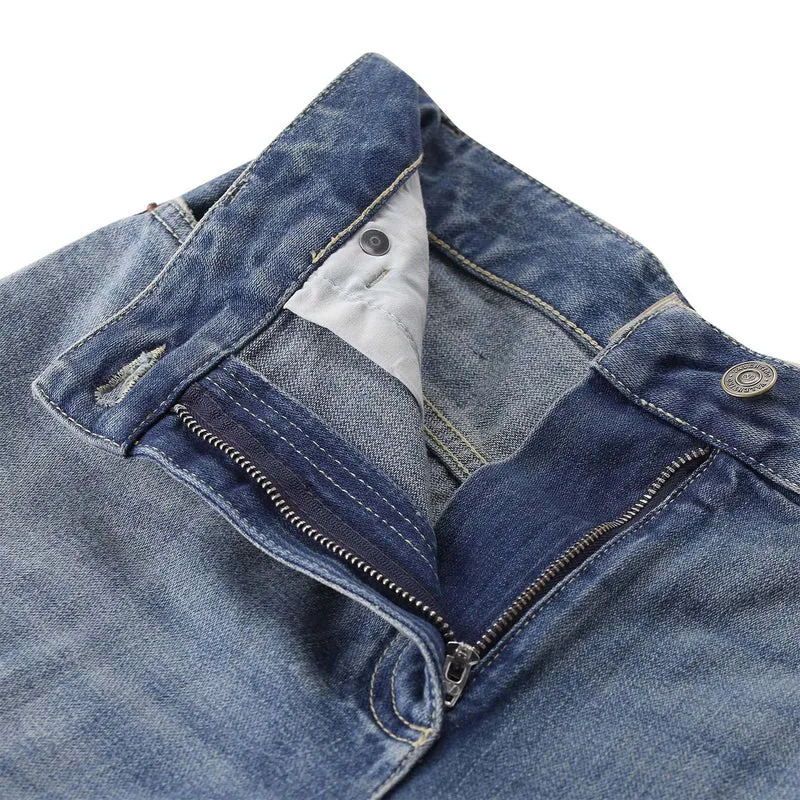 Wide-Leg Jeans