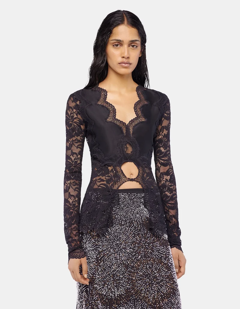 Spitzen-Longsleeve mit Cut-Outs