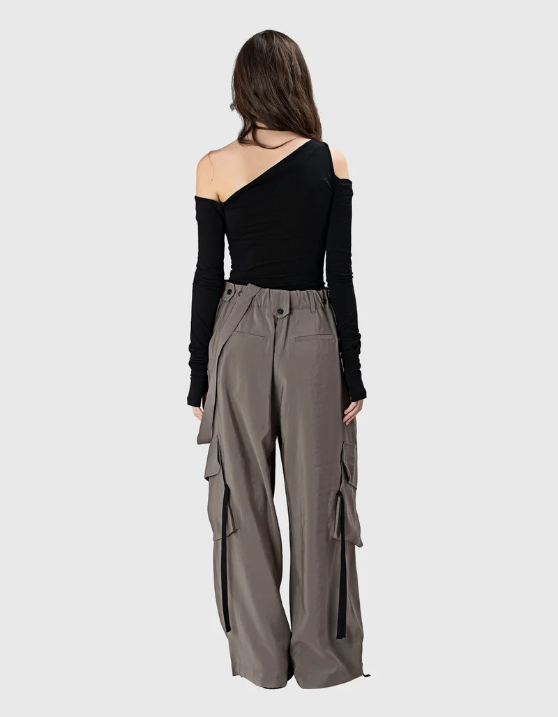 One-Shoulder Longsleeve mit Raffung
