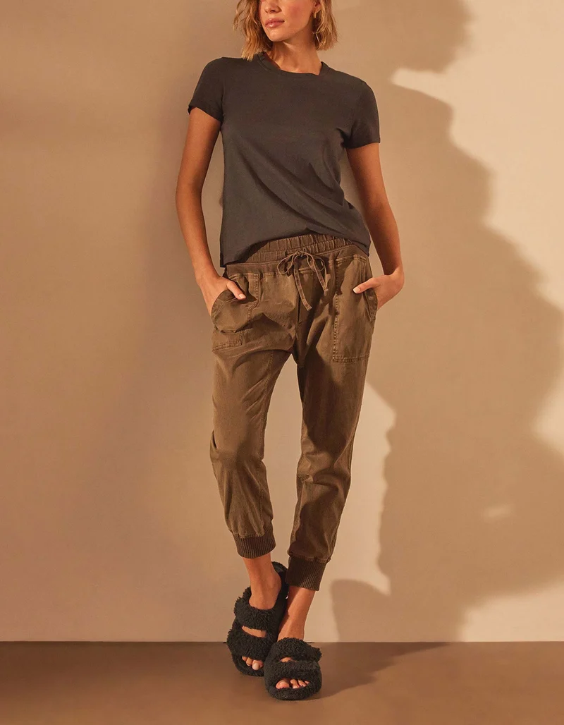 Cropped Hose Mixed Media mit elastischem Bund