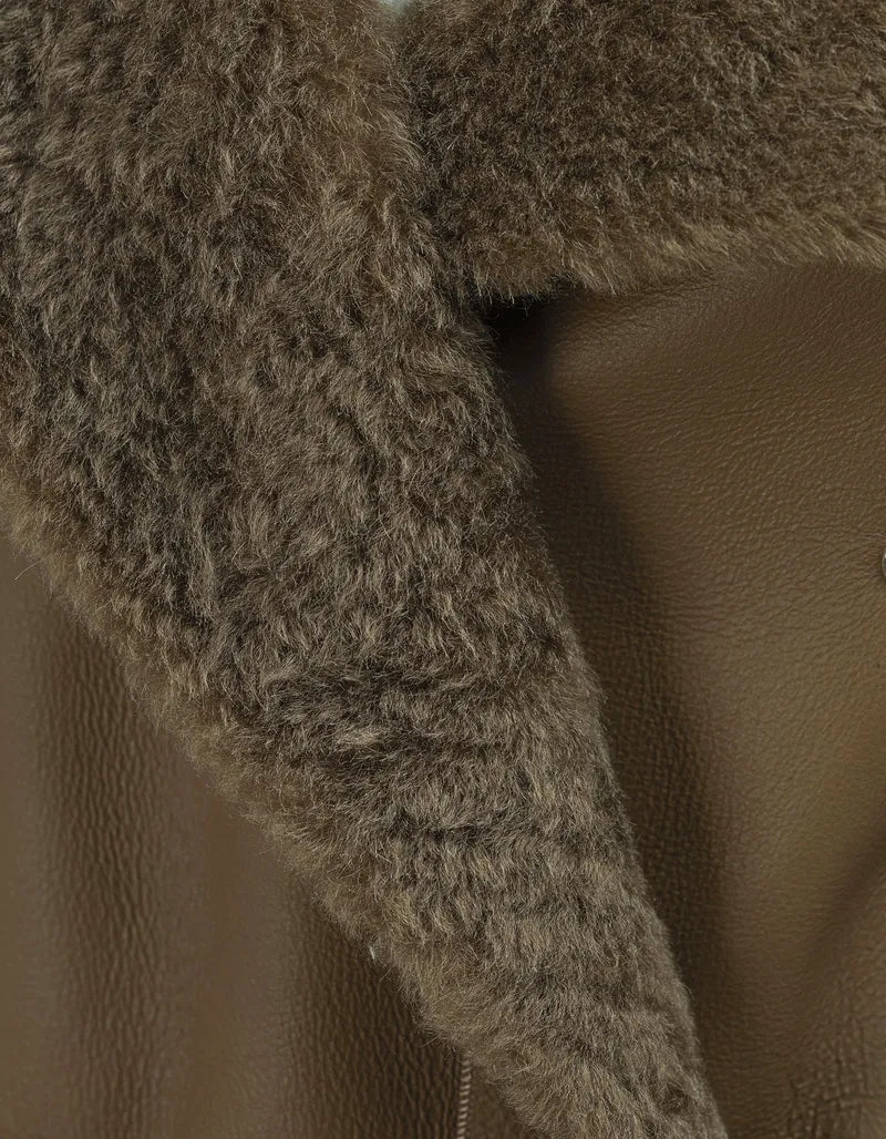 Doppelreihiger Lammleder-Shearling Wendemantel