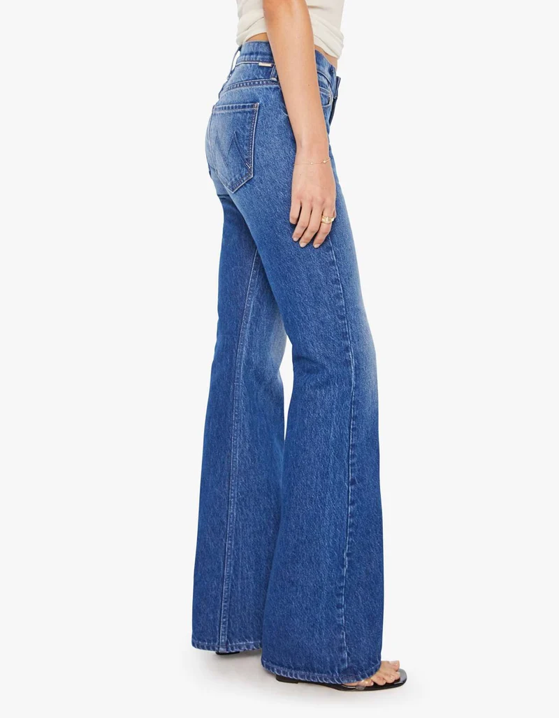 Low-Rise Flare-Leg Jeans SNACKS! The Takeout