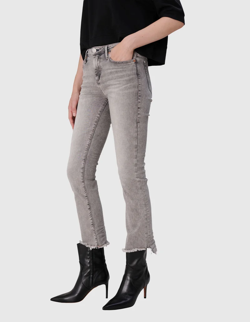 Kick-Flare Jeans Halle mit offenem Saum