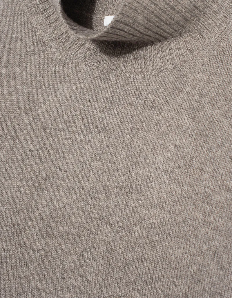 Oversize Woll-Pullover mit Stehkragen