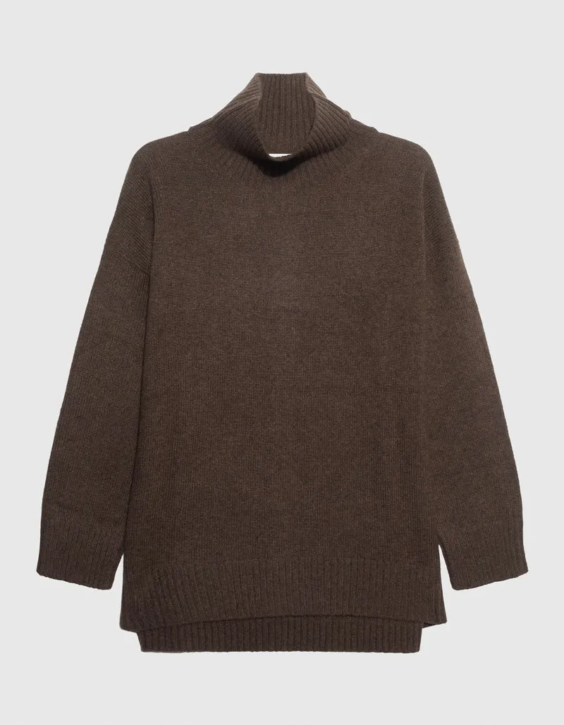 Oversize Woll-Pullover mit Stehkragen