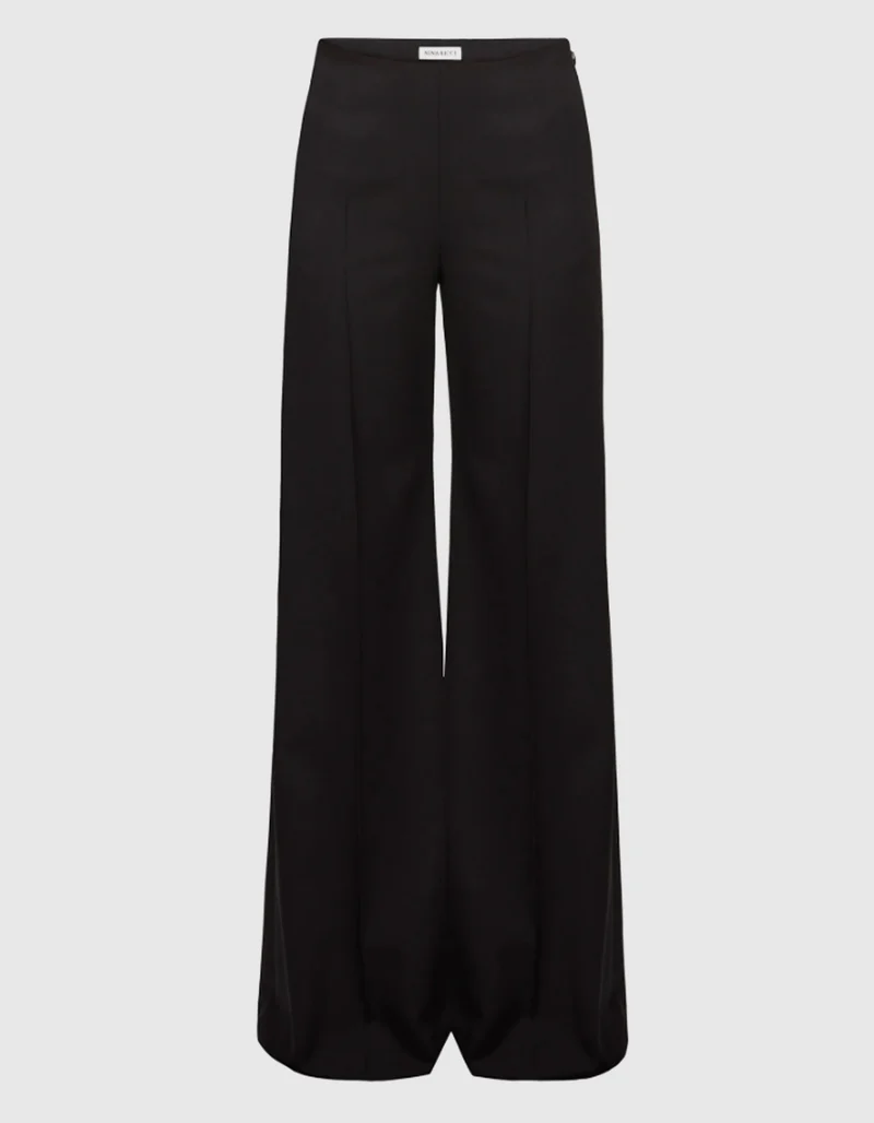 Ausgestellte Woll-Hose