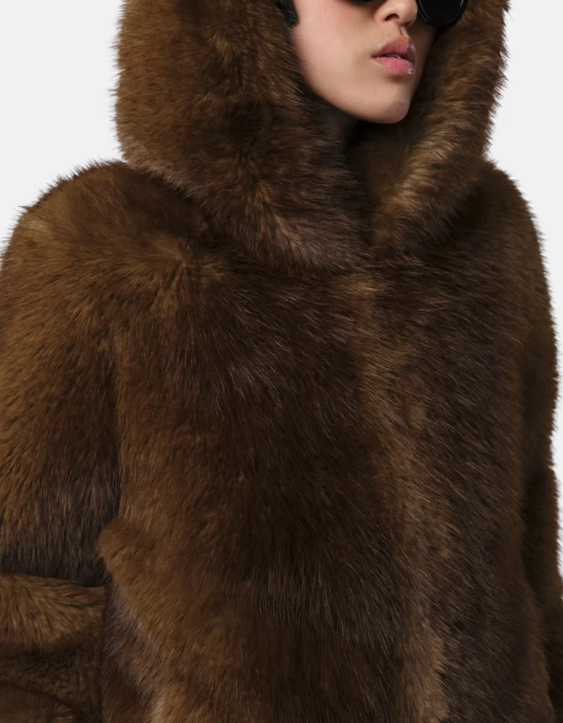 Faux-Fur Jacke Katin mit Kapuze