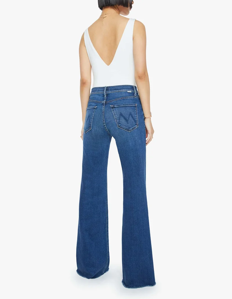 High-Rise Flare-Leg Jeans Lil Doozy Fray in PETITE-Größe
