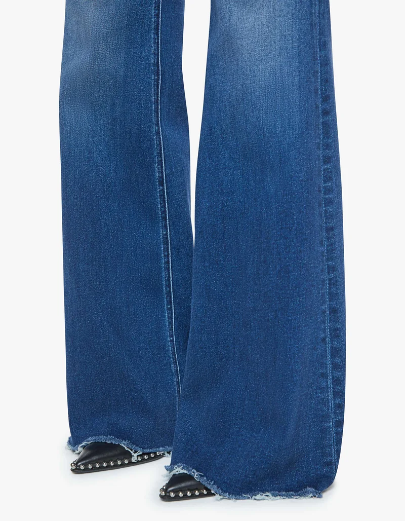 High-Rise Flare-Leg Jeans Lil Doozy Fray in PETITE-Größe