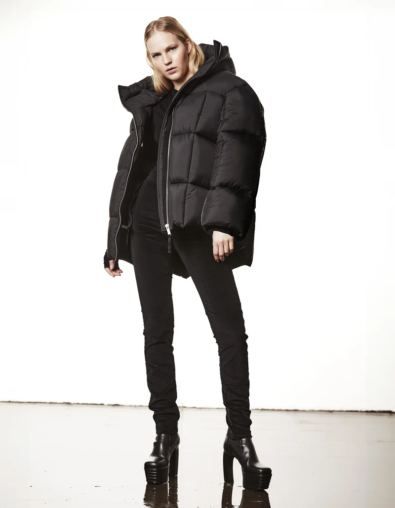 Oversize Puffer-Jacke mit Kapuze