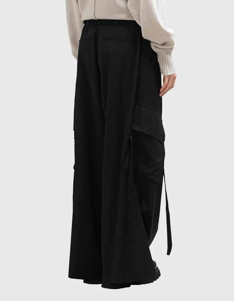 Wide-Leg Woll-Cargo-Hose