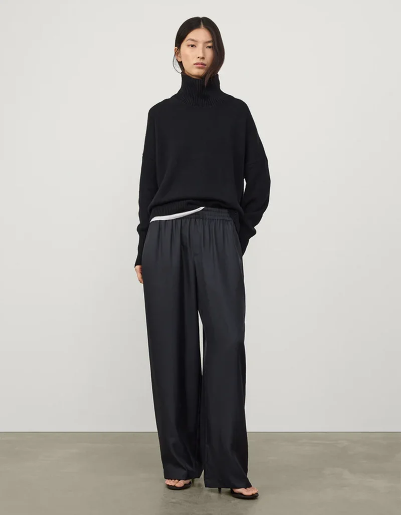 Wide-Leg Seiden-Hose