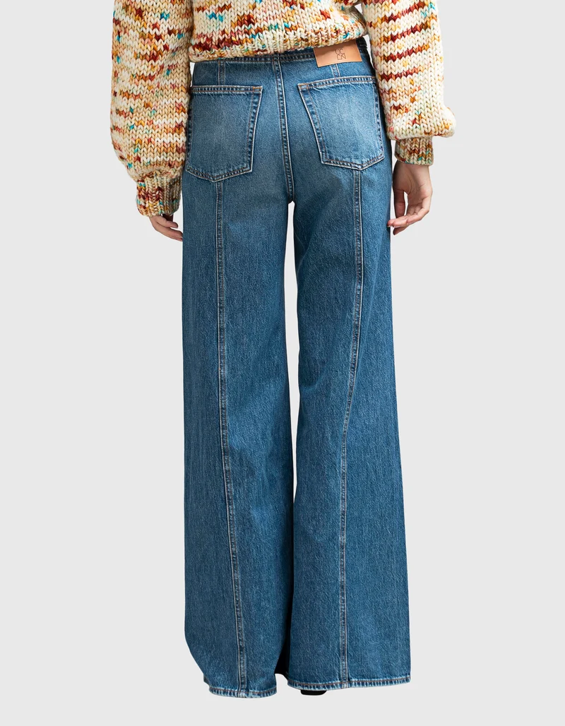 Flare-Leg Jeans The Delphine mit Metall-Verzierungen