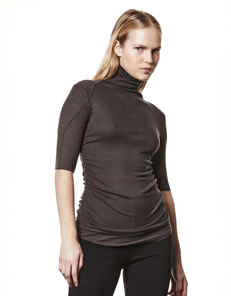 Slim-Fit Shirt mit Raffungen