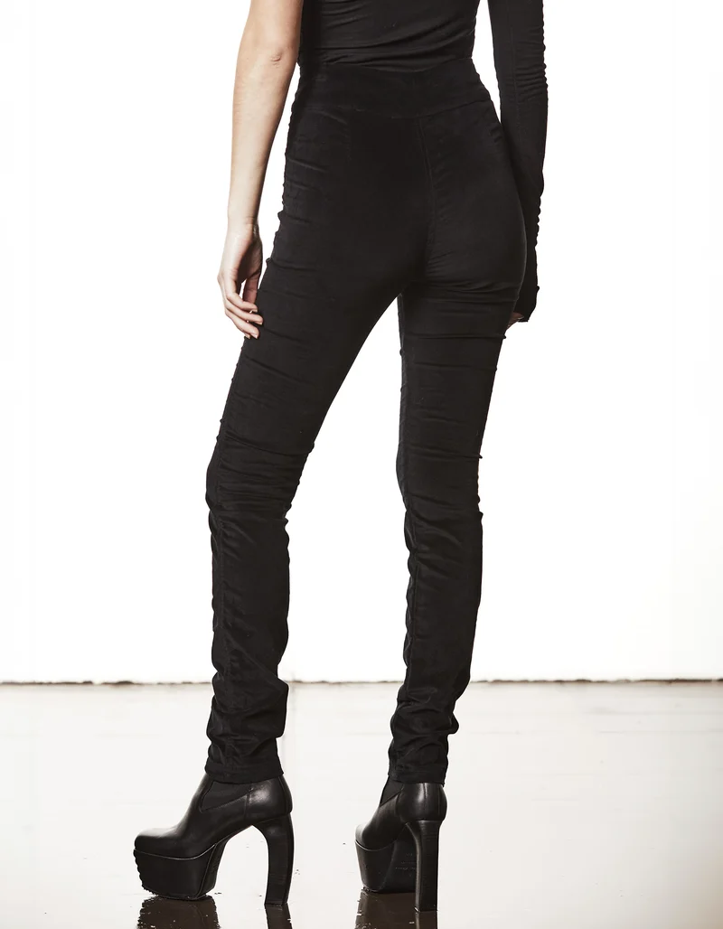 Skinny-Fit Samt-Hose