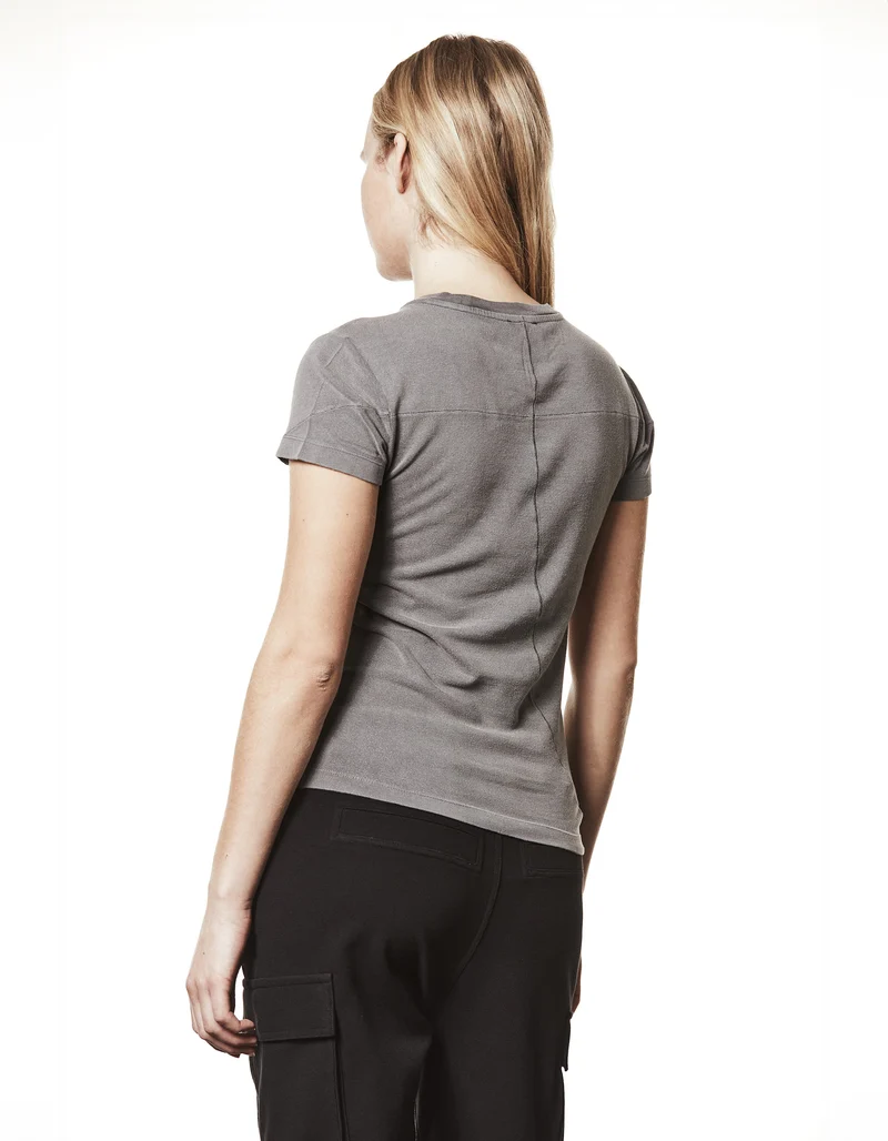 Washed-Out T-Shirt mit Rundhalsausschnitt
