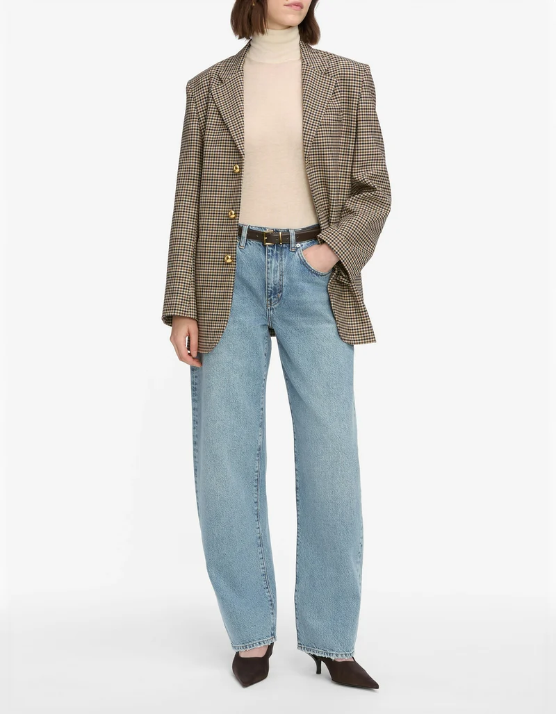 Low Slung Barrel-Leg Jeans