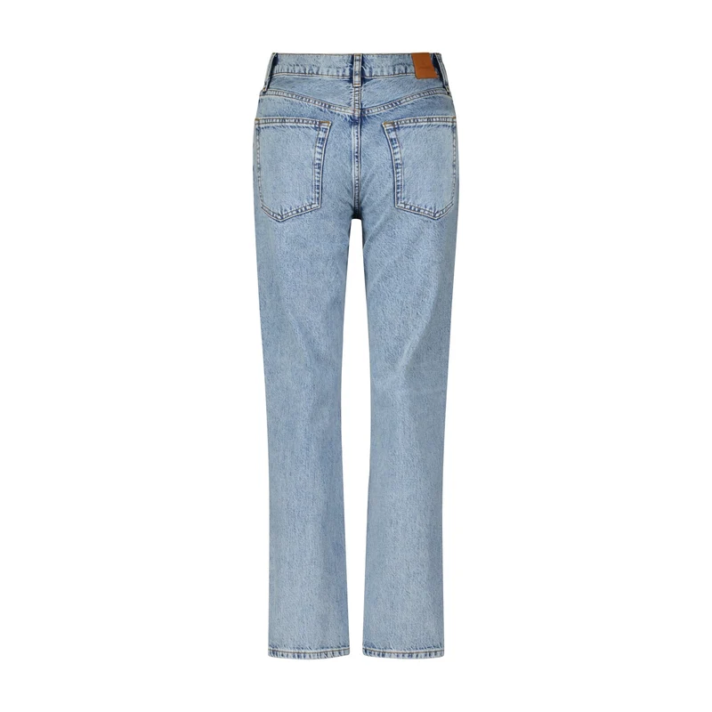 High-Waist Jeans