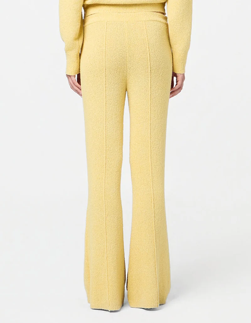 Flare-Leg Boucle Strickhose
