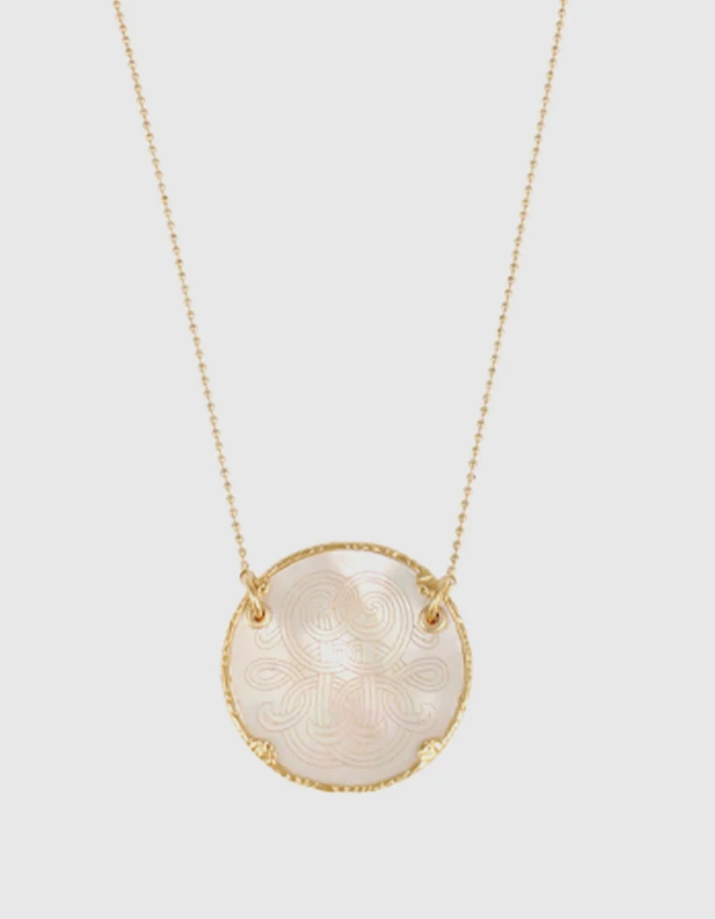 Vergoldete Kette Sun Diva mit graviertem Perlmutt-Medallion