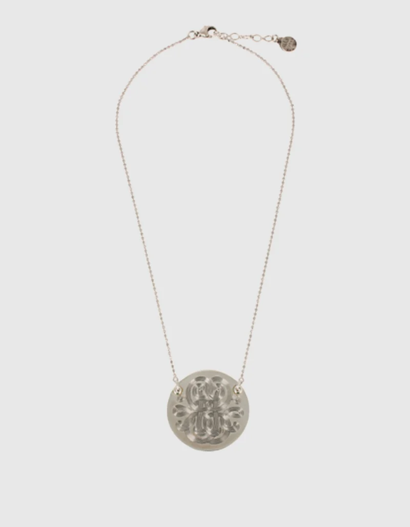 Versilberte Kette Diva mit graviertem Medaillon