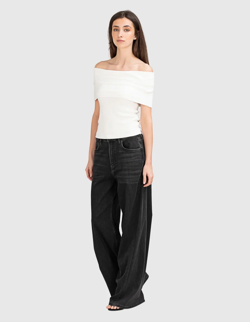 Geripptes Off-Shoulder Feinstrick-Top