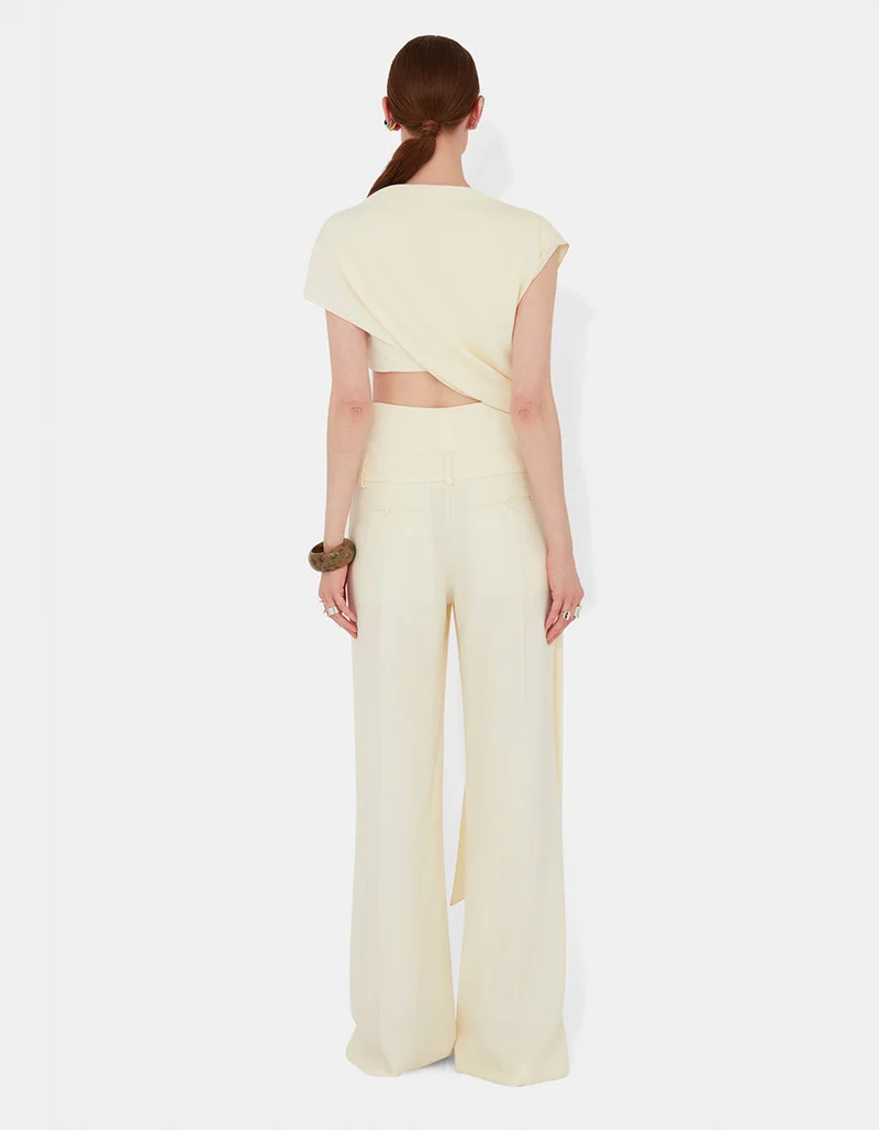 Straight-Leg Bundfaltenhose mit Bund im Layering Look