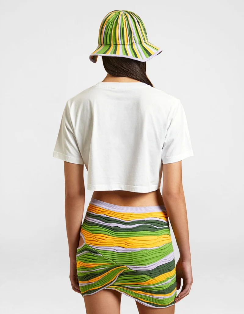 Besticktes Crop T-Shirt Basurto