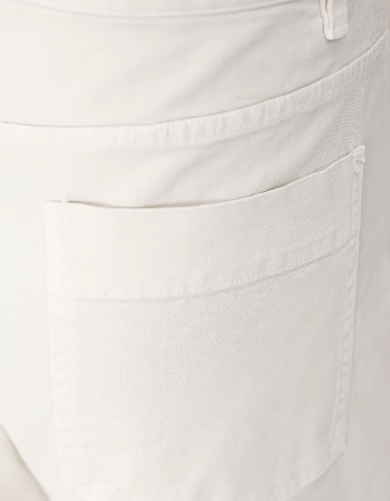 Mid-Rise Relaxed Barrel-Leg Hose