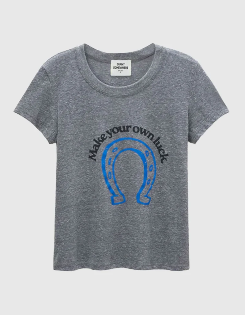 Bedrucktes T-Shirt Make Your Own Luck