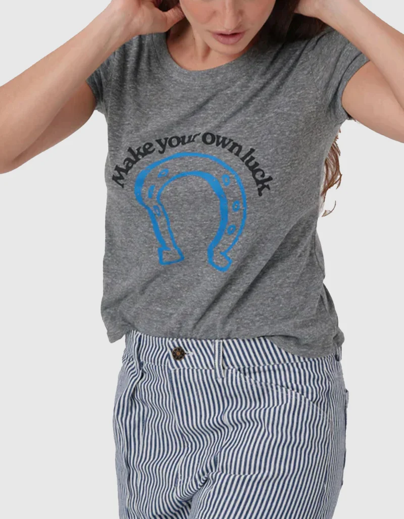 Bedrucktes T-Shirt Make Your Own Luck