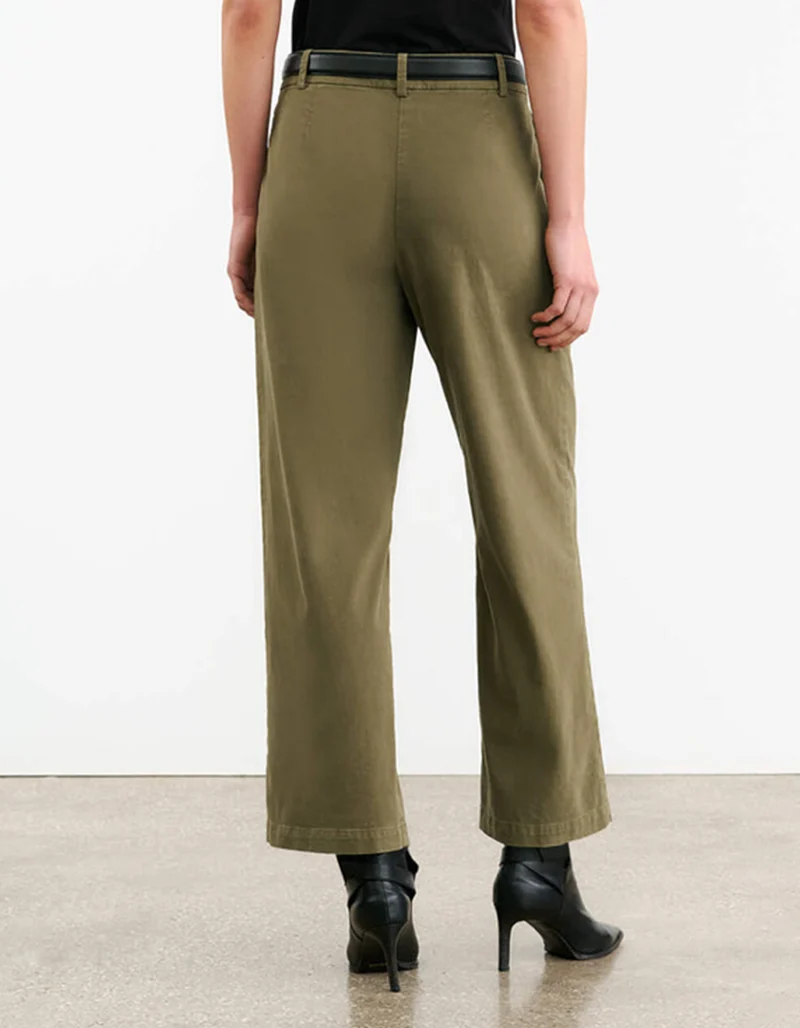 Mid-Rise Straight-Leg Hose Nohan