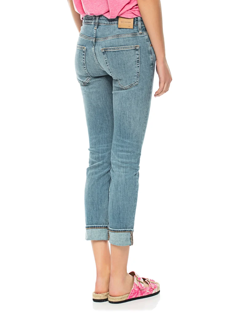 Straight-Leg Jeans