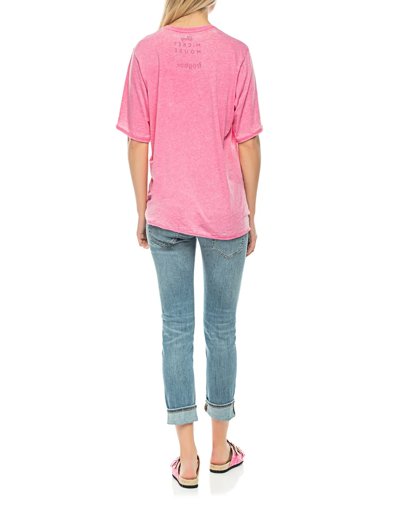 Straight-Leg Jeans