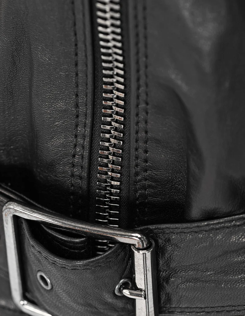 Leder-Jacke im Biker-Stil