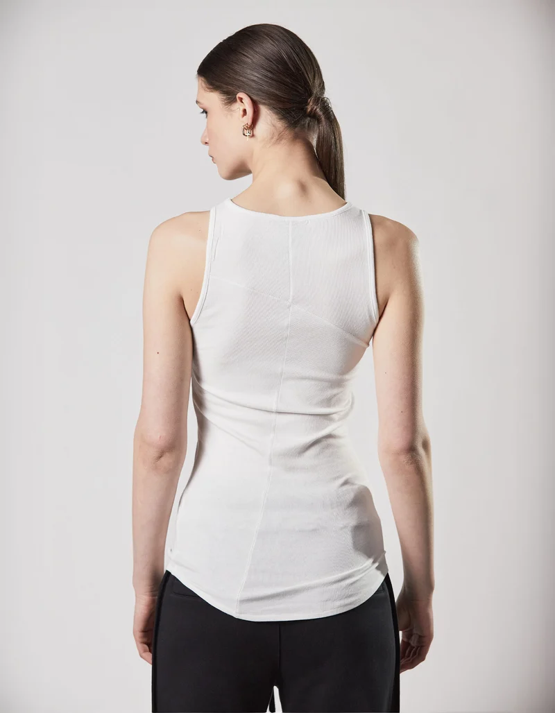 Tanktop mit Ziernähten
