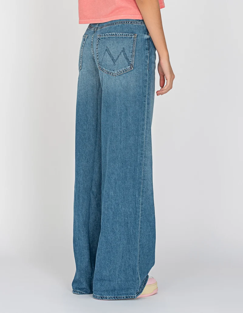 Wide-Leg Jeans