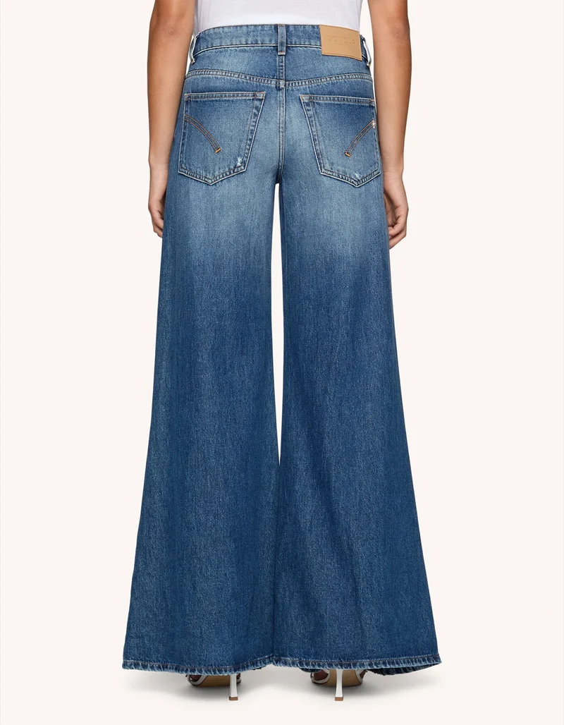 Wide-Leg Jeans
