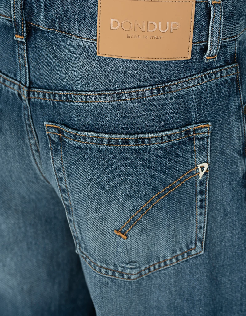 Wide-Leg Jeans