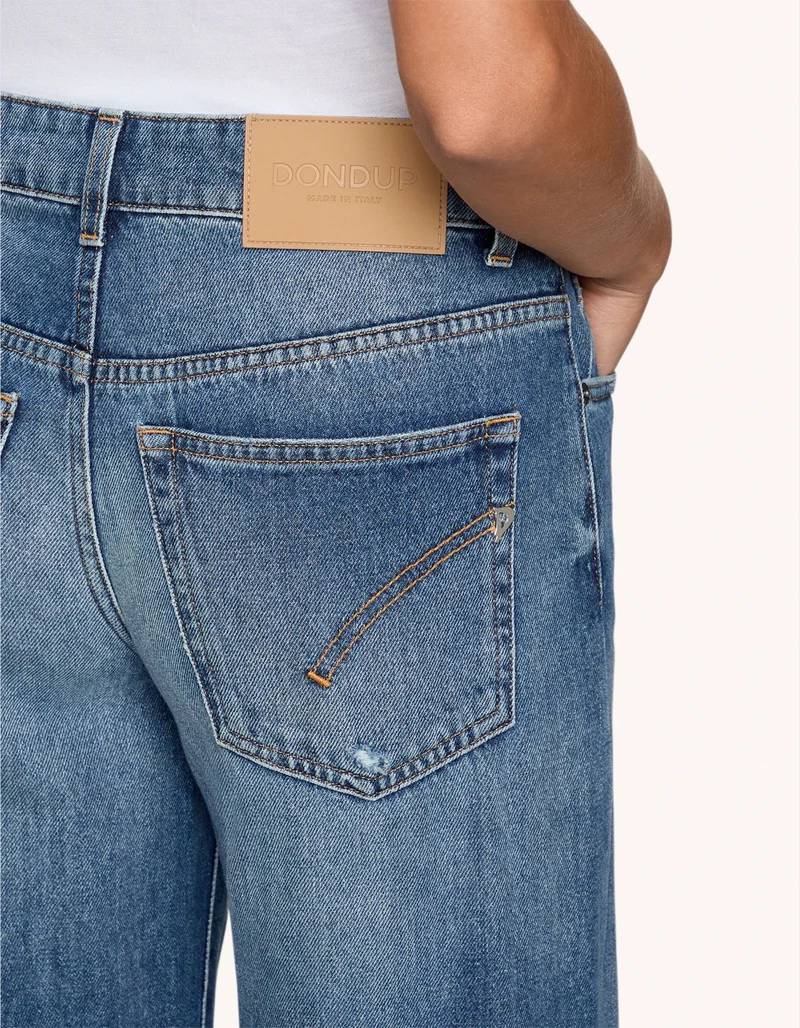Wide-Leg Jeans