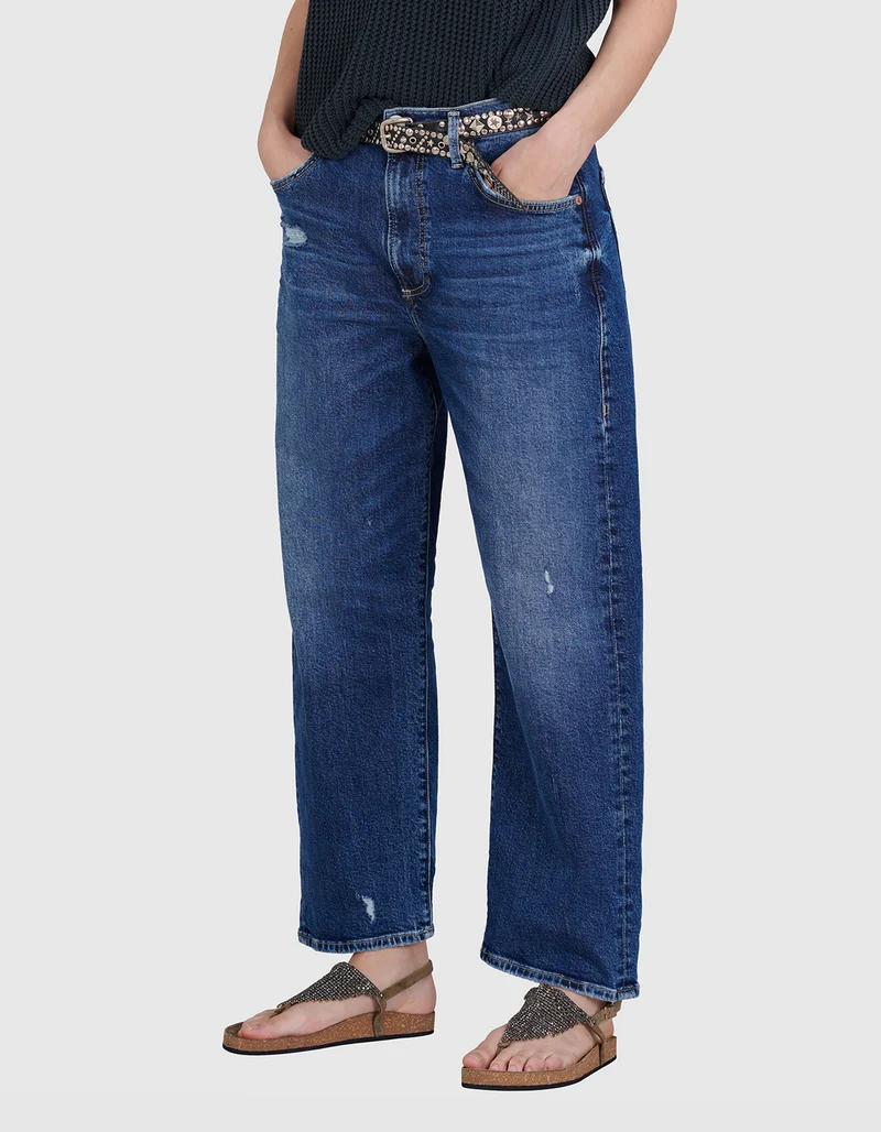 Destroyed Barrel-Leg Jeans